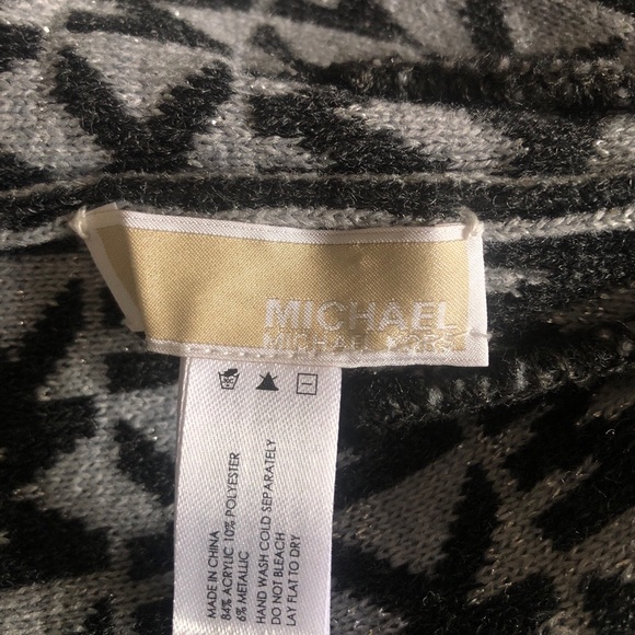 MK knit beanie. Dark grey/light grey with silver sparkles - Picture 2 of 6